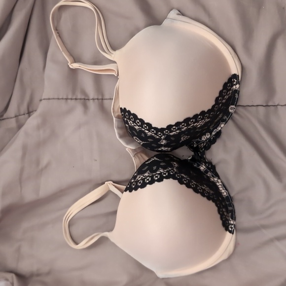 Victoria's Secret Other - Very Sexy push up 38D Bra
